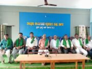 ಸಾಲ ವಸೂಲಾತಿ ಹೆಸರಿನಲ್ಲಿ ರೈತರಿಗೆ ನೀಡುತ್ತಿರುವ ಕಿರುಕುಳಕ್ಕೆ ರಾಜ್ಯ ಸರ್ಕಾರ ತಕ್ಷಣ ಕಡಿವಾಣ ಹಾಕಬೇಕು-ಕೋಡಿಹಳ್ಳಿ ಚಂದ್ರಶೇಖರ್ ಆಗ್ರಹ…!!