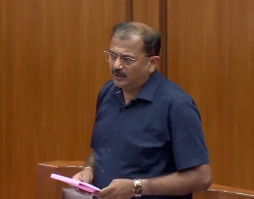 ಕಲ್ಲು, ಡಾಂಬರ್, ಸಿಮೆಂಟ್ ಗೆ ಬೆಲೆಯಿದೆ ಆದರೆ ಆರೋಗ್ಯಕ್ಕೆ ಬೆಲೆ ಇಲ್ಲವೇ ಸದನದಲ್ಲಿ ವಿ.ಪ ಶಾಸಕ ಡಾ.ಸರ್ಜಿ ಪ್ರಶ್ನೆ