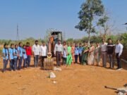 ಕೆಪಿಎಸ್ ಶಾಲೆಯ ವಿದ್ಯಾರ್ಥಿಗಳಿಂದ ಶೌಚಾಲಯ ನಿರ್ಮಾಣಕ್ಕೆ ಗುದ್ದಲಿ ಪೂಜೆ..!!