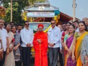 ಕಷ್ಟಪಟ್ಟು ದುಡಿದು ಗಳಿಸಿದ ಆದಾಯದ ಒಂದು ಭಾಗವನ್ನು ಸಮಾಜಕ್ಕೆ ಅರ್ಪಿಸುವ ರತ್ನಾಕರ ಹೊನಗೋಡು: ಮಲ್ಲಿಕಾರ್ಜುನ ಮುರುಘರಾಜೇಂದ್ರ ಸ್ವಾಮೀಜಿ…!!