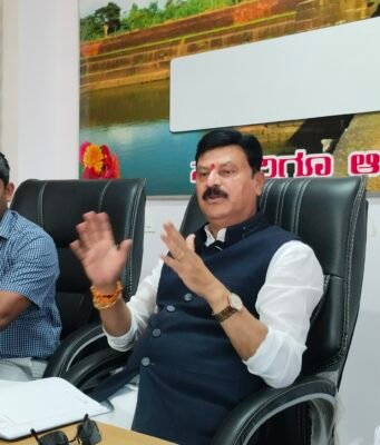 ಕಡ್ಲೆ ಹಂಕ್ಲು ಮಾರಿಕಾಂಬ ಜಾತ್ರೆ ಪೂರ್ವ ಸಿದ್ಧತಾ ಸಭೆ : ಶಾಸಕ ಬೇಳೂರು ಗೋಪಾಲಕೃಷ್ಣ..!!