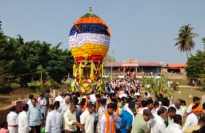 ಸದಾ ದೇವರ ಸ್ಮರಣೆ ಮಾಡಿದರೆ ಕಷ್ಟಗಳು ದೂರವಾಗುತ್ತವೆ: ಪಂಡಿತರಾಧ್ಯ ಶಿವಾಚಾರ್ಯ ಸ್ವಾಮೀಜಿ..!!